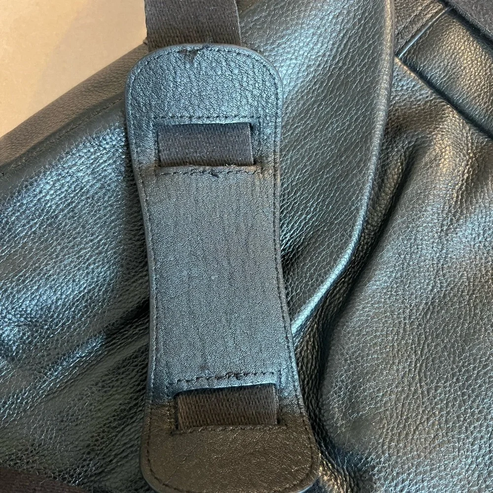 Banana Republic Black Pebbled Genuine Leather Messenger Laptop Bag Fabric Strap